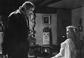 Universal Terror - Chaney and Corday in The Black Castle