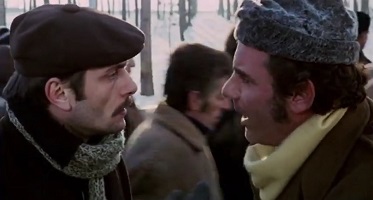 The Working Class Goes to Heaven (La classe operaia va in paradiso); Bassi and Lulù (Luigi Diberti and Gian Maria Volonté) argue over child support at the factory gates.